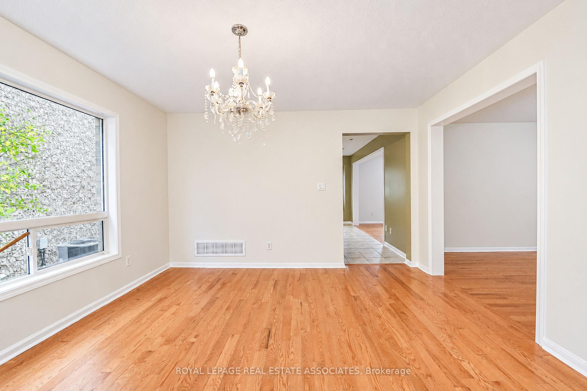 Photo 11 of 54 Horizon Street, Brampton, Vales of Castlemore — HOMEH