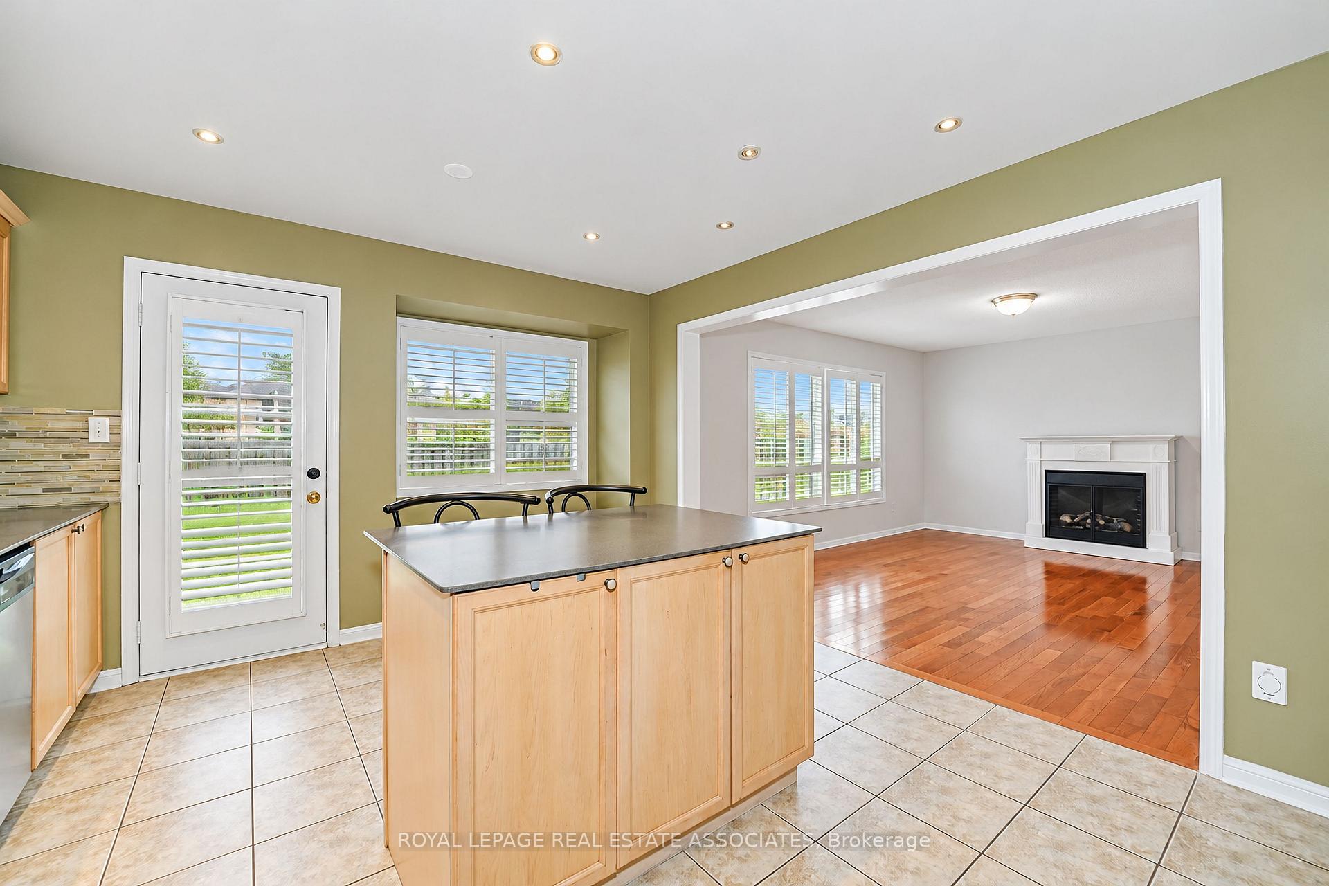Photo 17 of 54 Horizon Street, Brampton, Vales of Castlemore — HOMEH