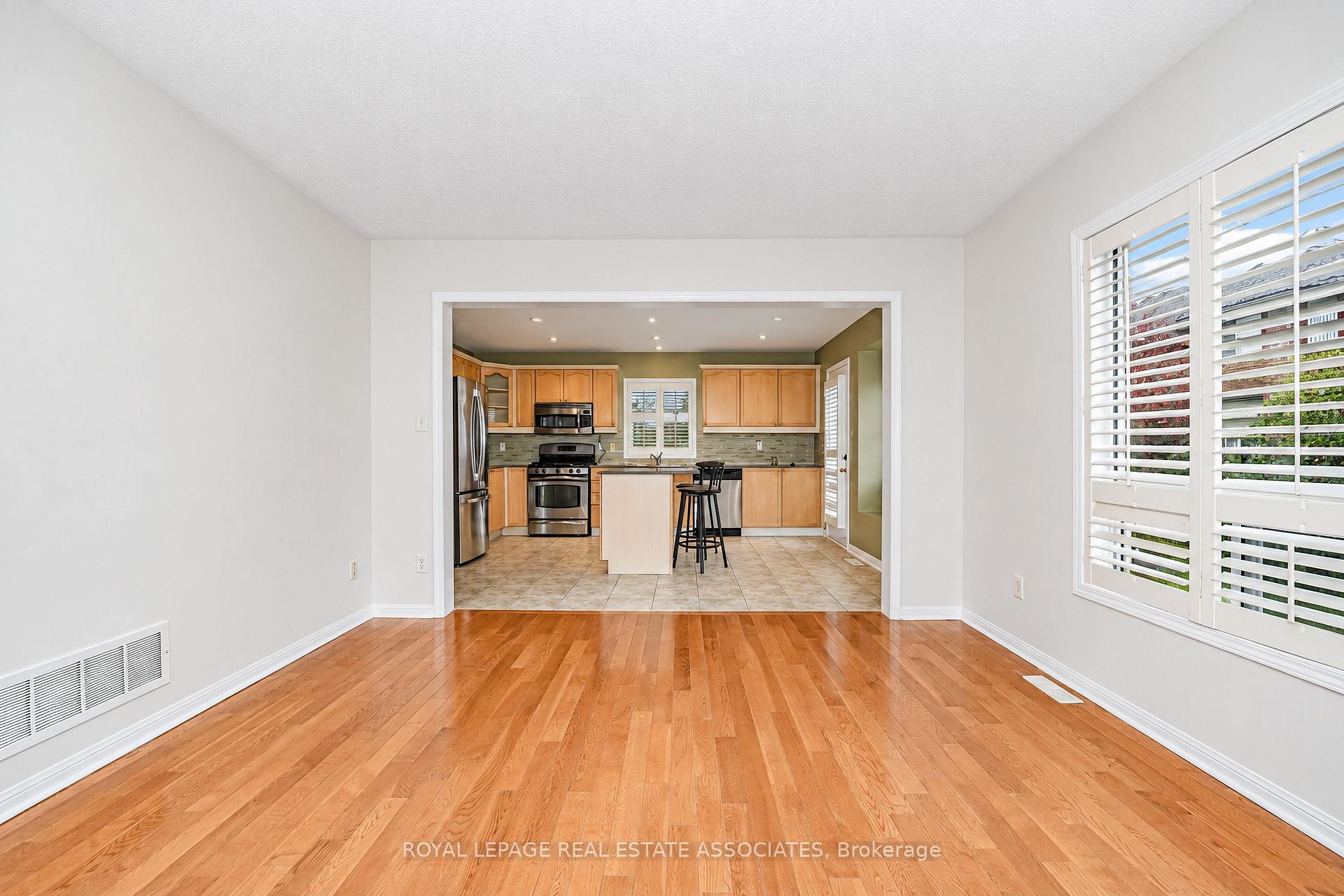 Photo 20 of 54 Horizon Street, Brampton, Vales of Castlemore — HOMEH