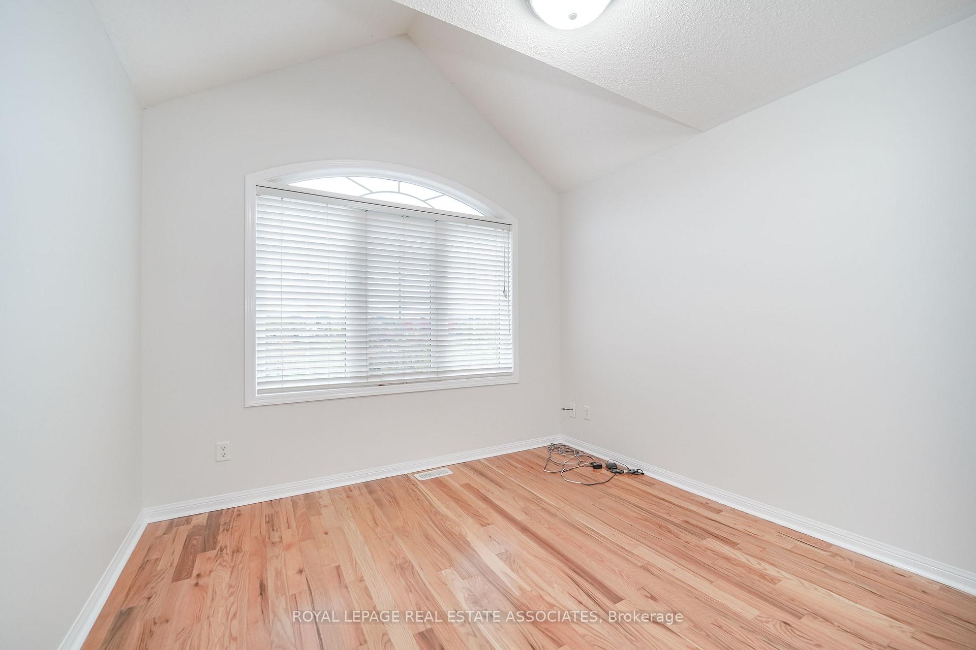 Photo 22 of 54 Horizon Street, Brampton, Vales of Castlemore — HOMEH