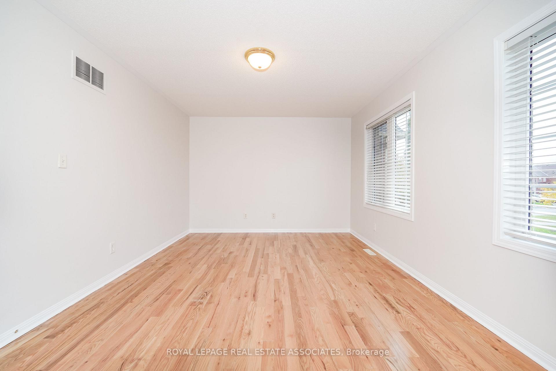 Photo 25 of 54 Horizon Street, Brampton, Vales of Castlemore — HOMEH