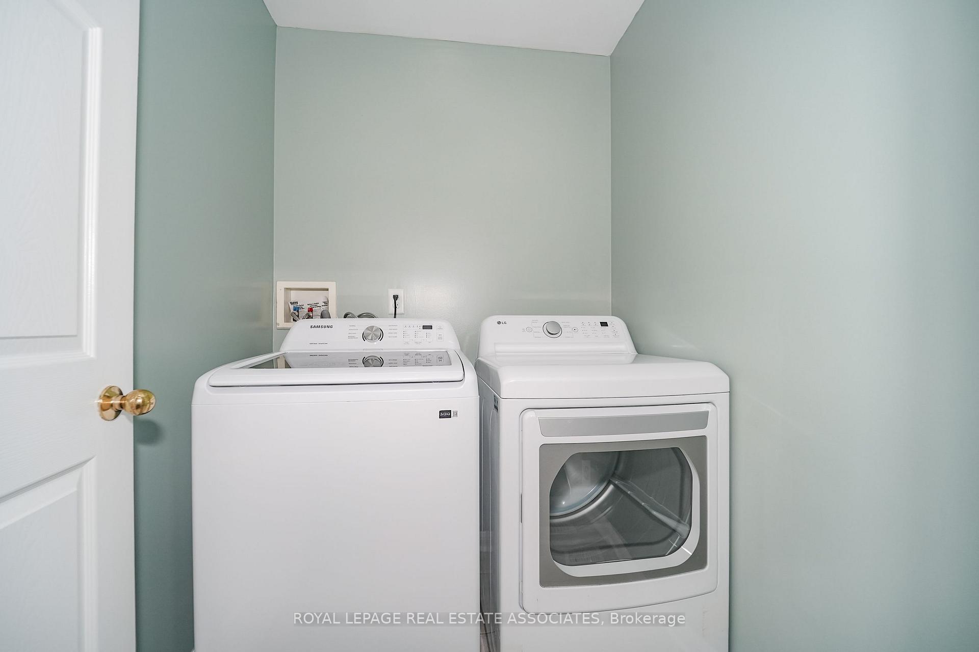 Photo 35 of 54 Horizon Street, Brampton, Vales of Castlemore — HOMEH