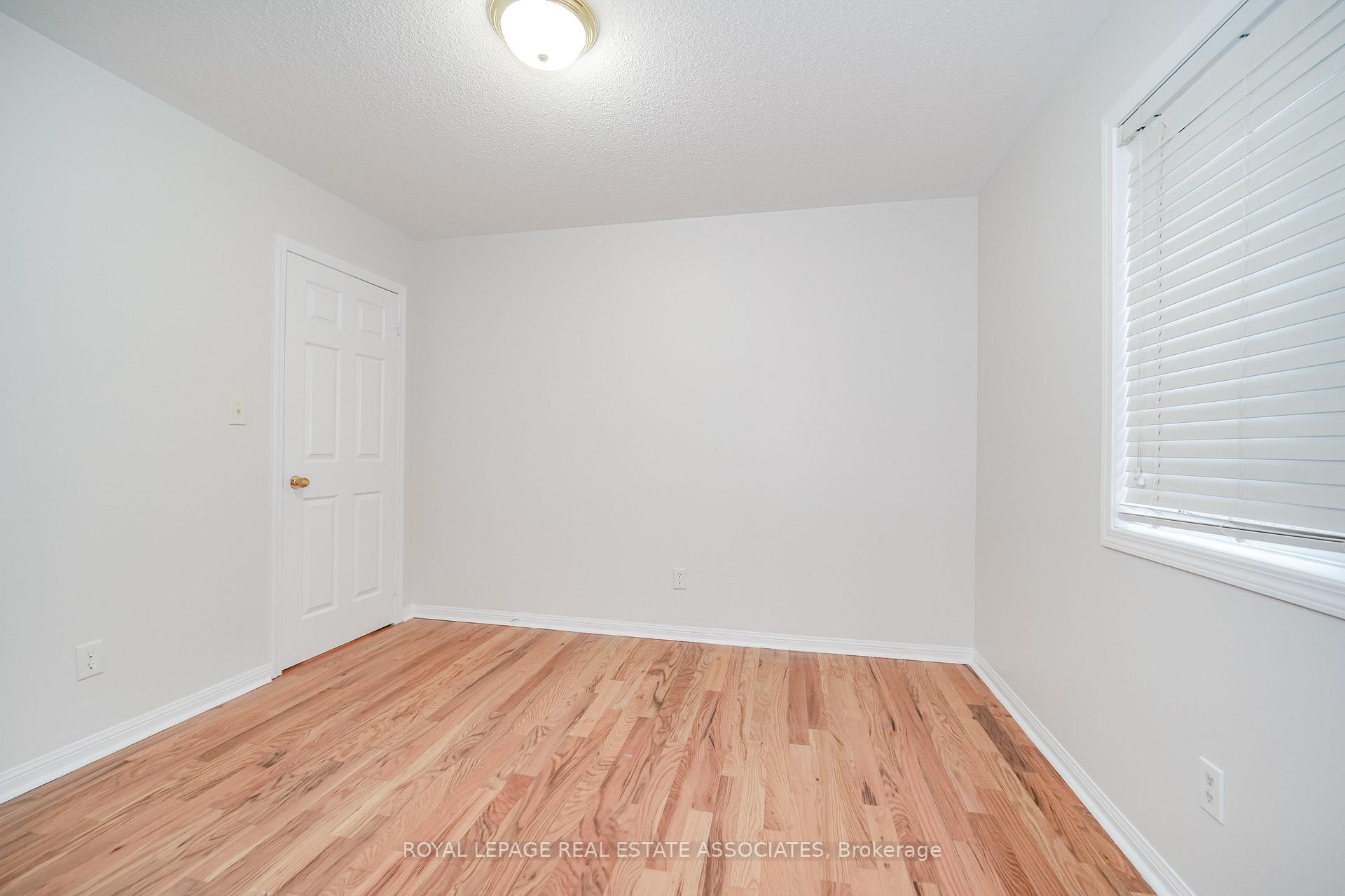 Photo 38 of 54 Horizon Street, Brampton, Vales of Castlemore — HOMEH