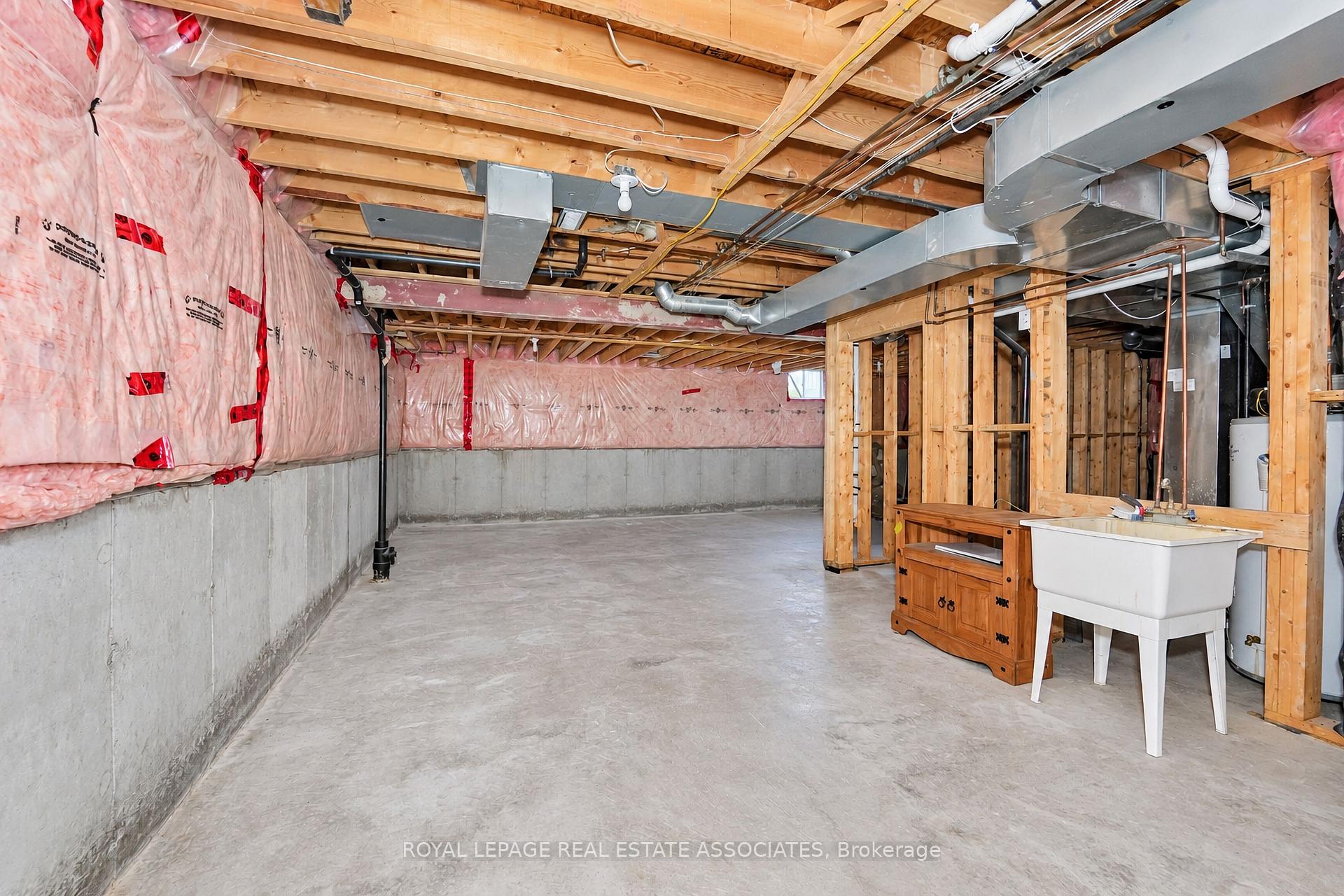 Photo 42 of 54 Horizon Street, Brampton, Vales of Castlemore — HOMEH