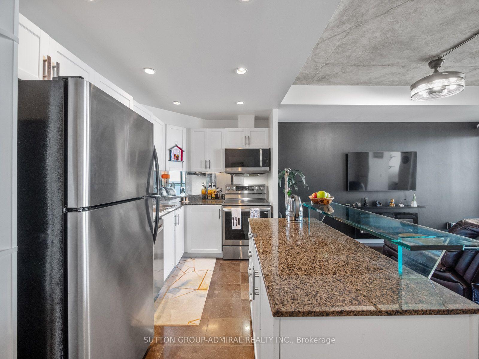 Photo 2 of Unit 2103, 218 Queens Quay Boulevard W, Toronto, Waterfront Communities — HOMEH