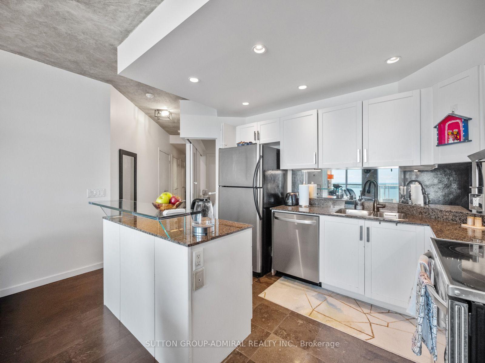 Photo 4 of Unit 2103, 218 Queens Quay Boulevard W, Toronto, Waterfront Communities — HOMEH