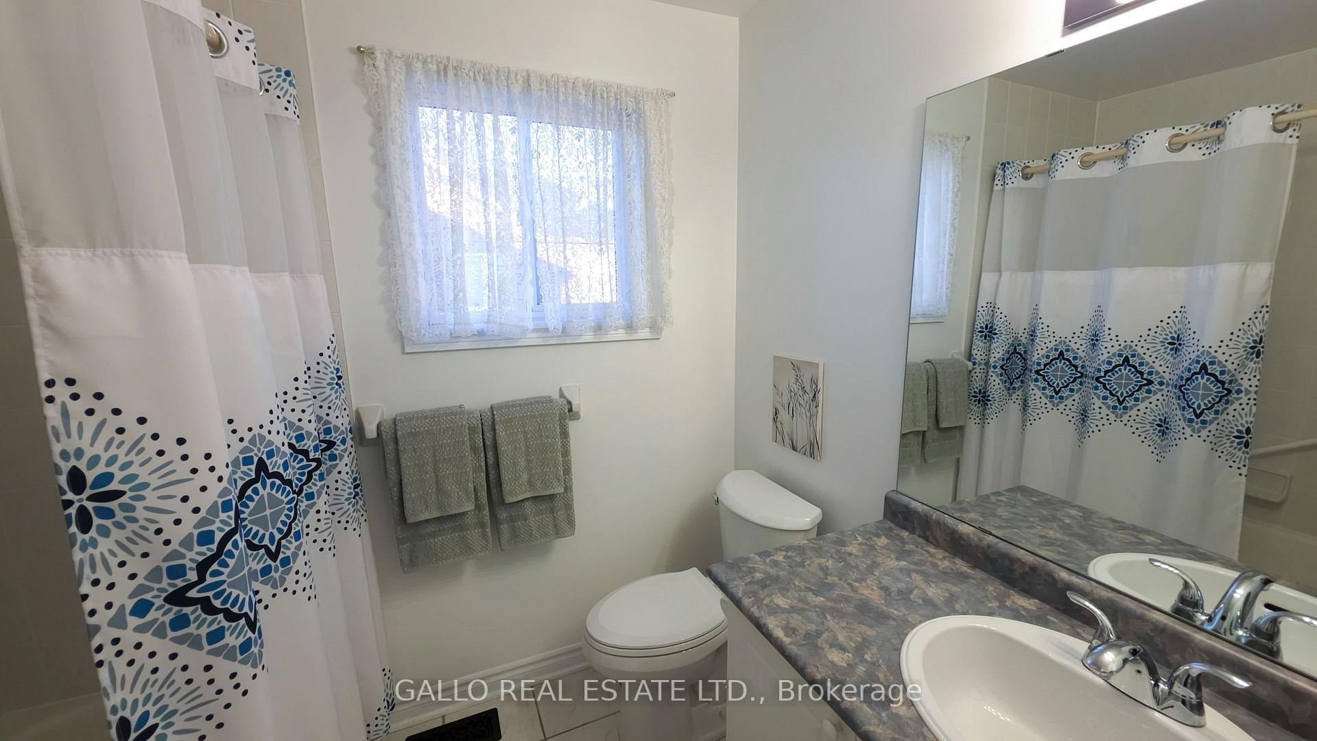 Photo 22 of 69 Adventure Crescent, Vaughan, Vellore Village — HOMEH