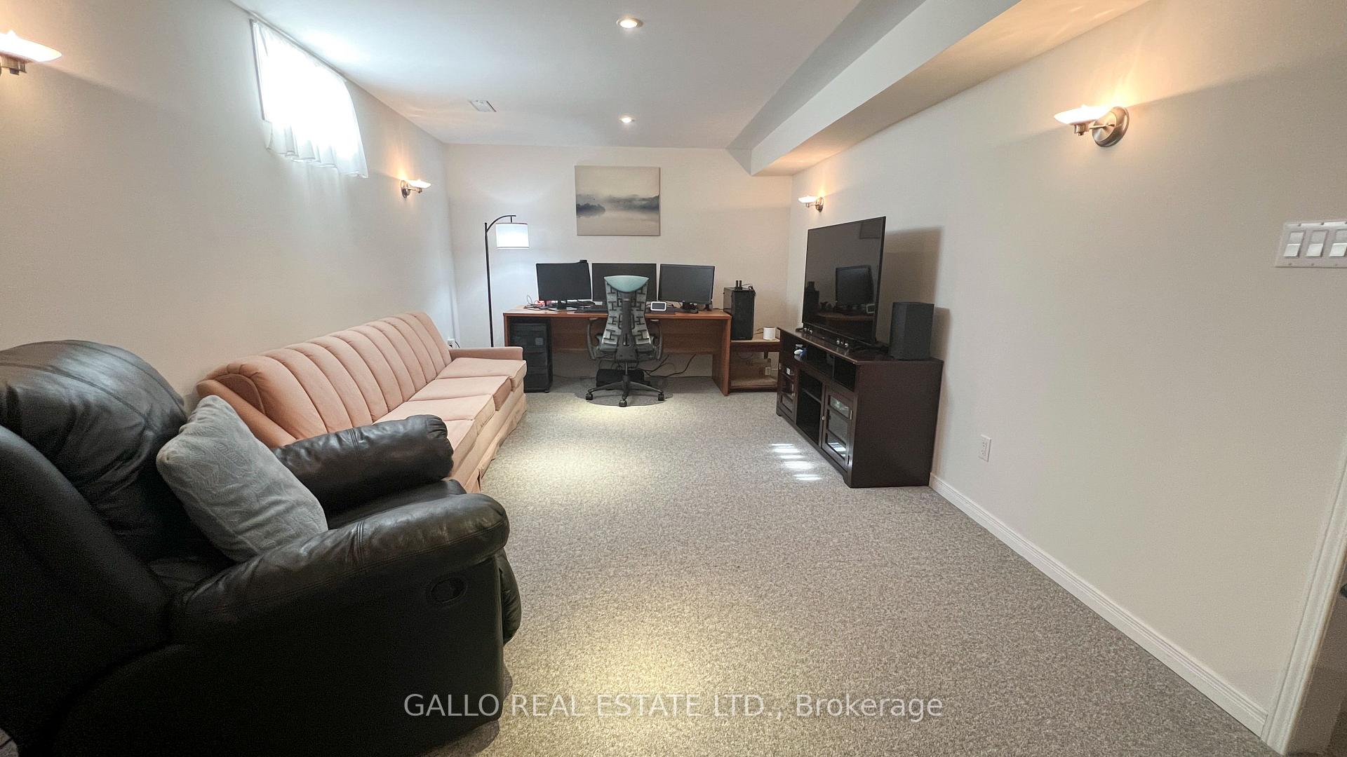 Photo 24 of 69 Adventure Crescent, Vaughan, Vellore Village — HOMEH