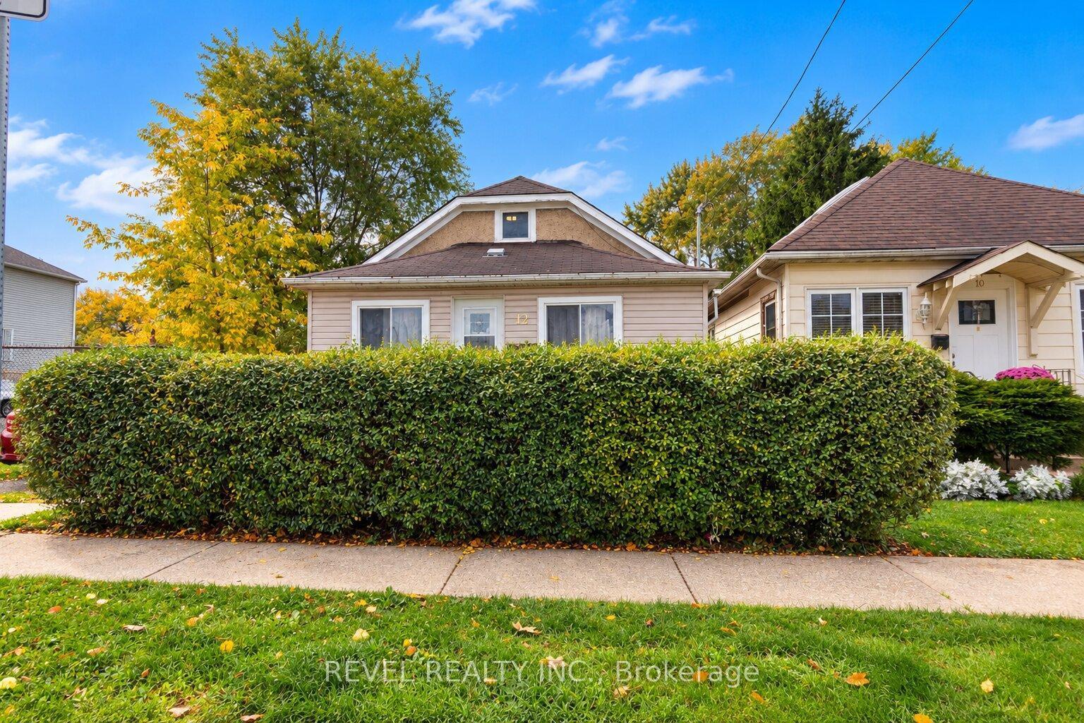 Photo 2 of 12 Merigold Street, St. Catharines, Western Hill — HOMEH