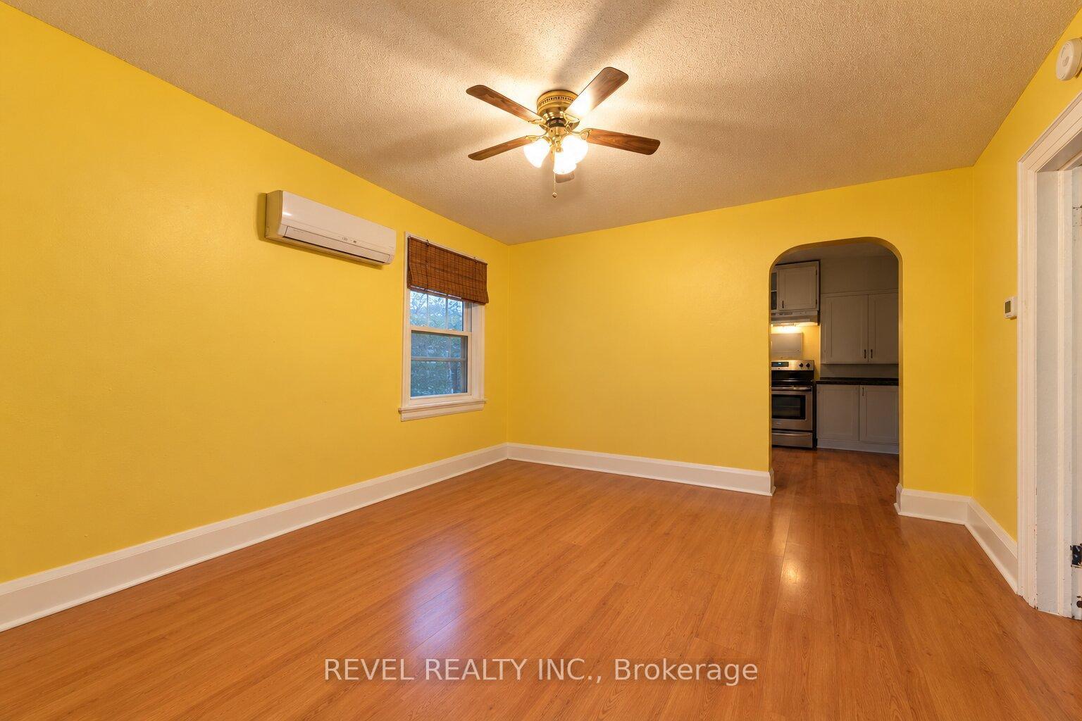 Photo 7 of 12 Merigold Street, St. Catharines, Western Hill — HOMEH