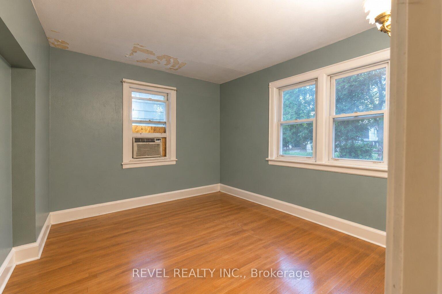 Photo 14 of 12 Merigold Street, St. Catharines, Western Hill — HOMEH