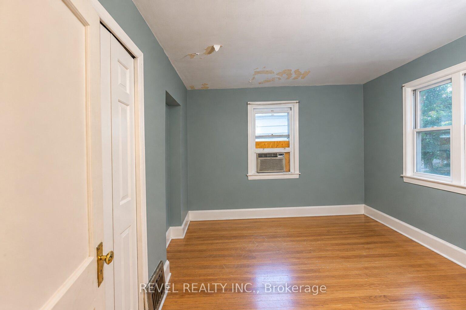 Photo 15 of 12 Merigold Street, St. Catharines, Western Hill — HOMEH