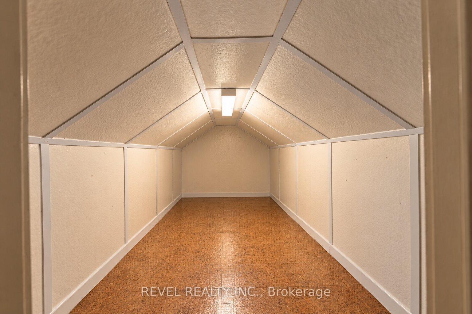 Photo 16 of 12 Merigold Street, St. Catharines, Western Hill — HOMEH