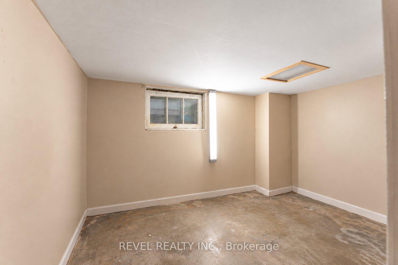 Photo 17 of 12 Merigold Street, St. Catharines, Western Hill — HOMEH
