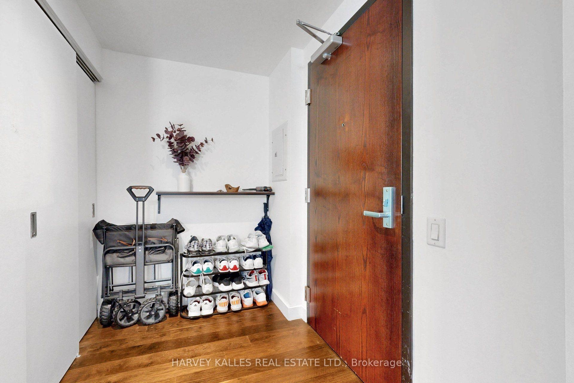 Photo 9 of Unit 410, 25 Oxley Street, Toronto, Waterfront Communities — HOMEH