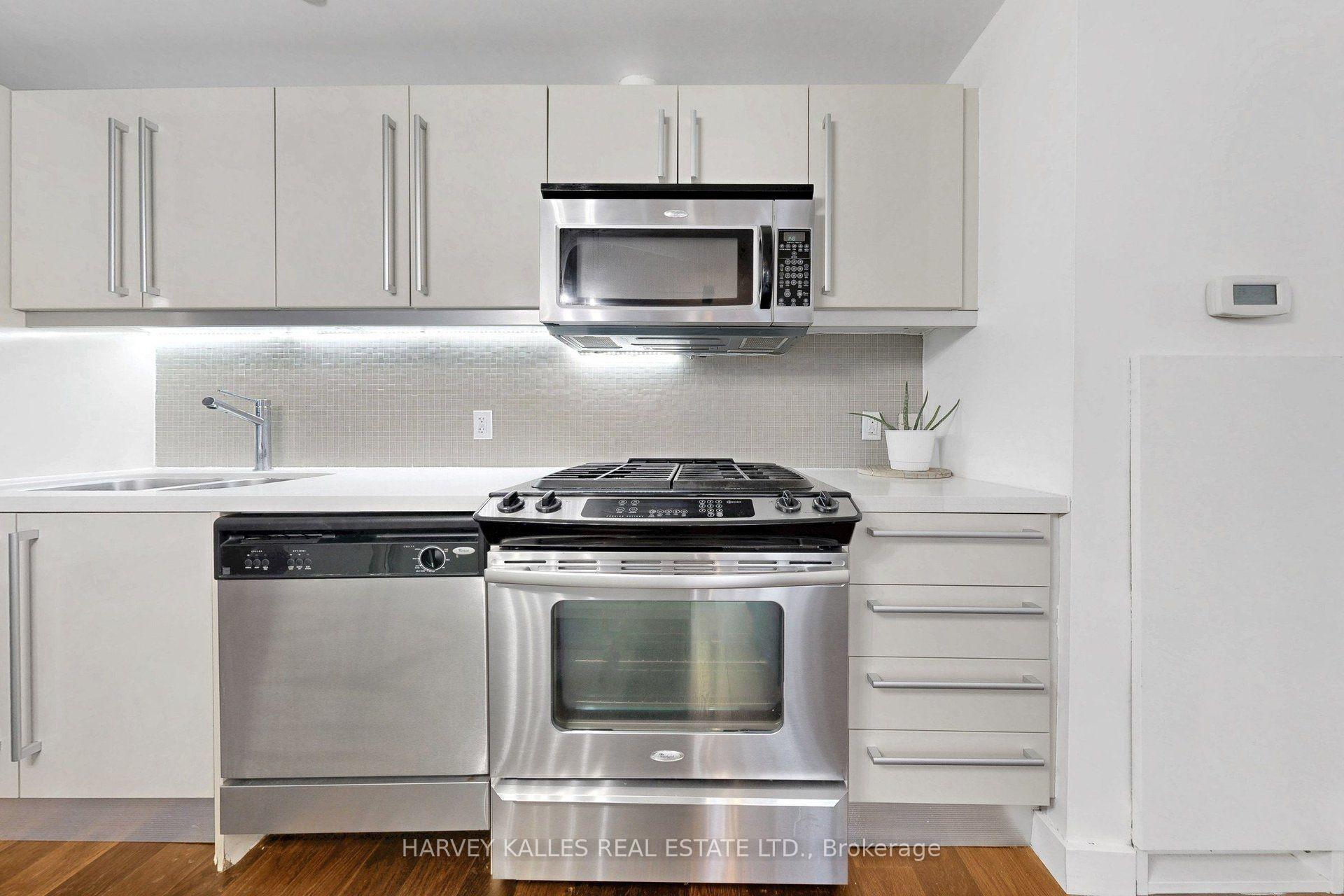Photo 13 of Unit 410, 25 Oxley Street, Toronto, Waterfront Communities — HOMEH