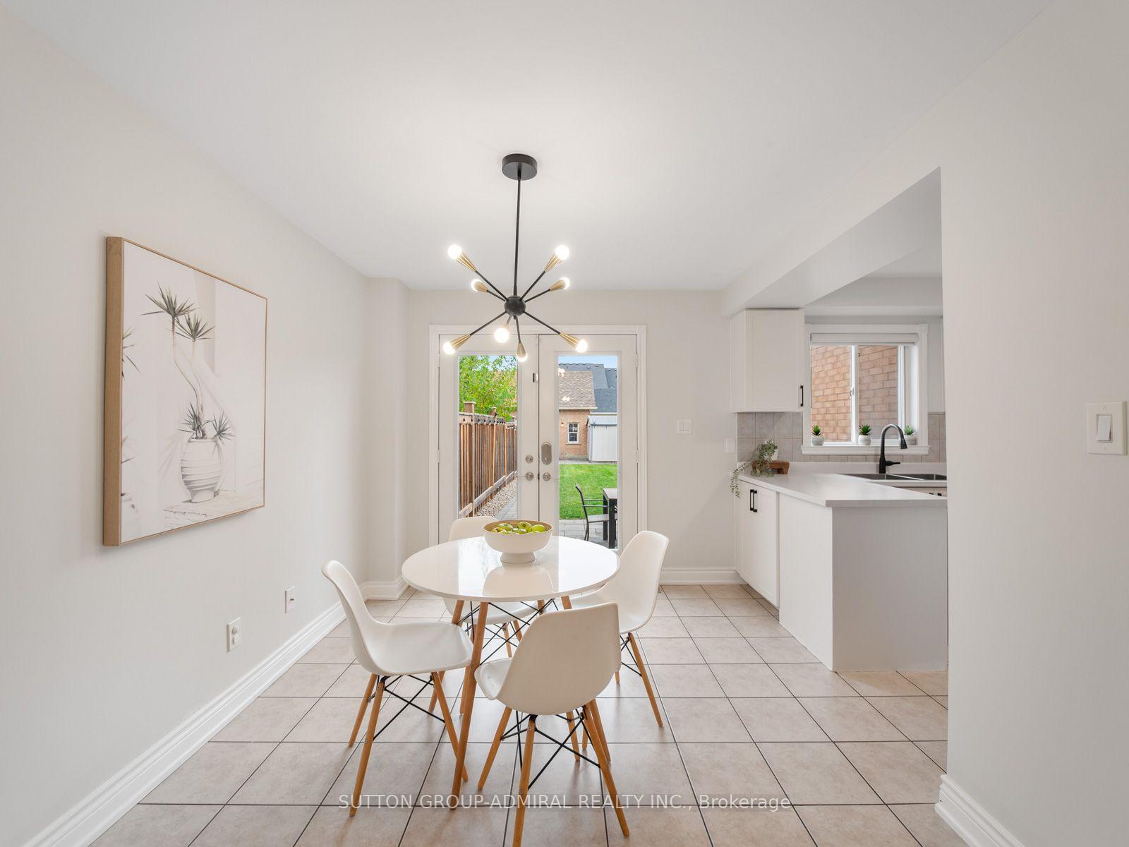 Photo 9 of 5 Melia Lane, Vaughan, Vellore Village — HOMEH