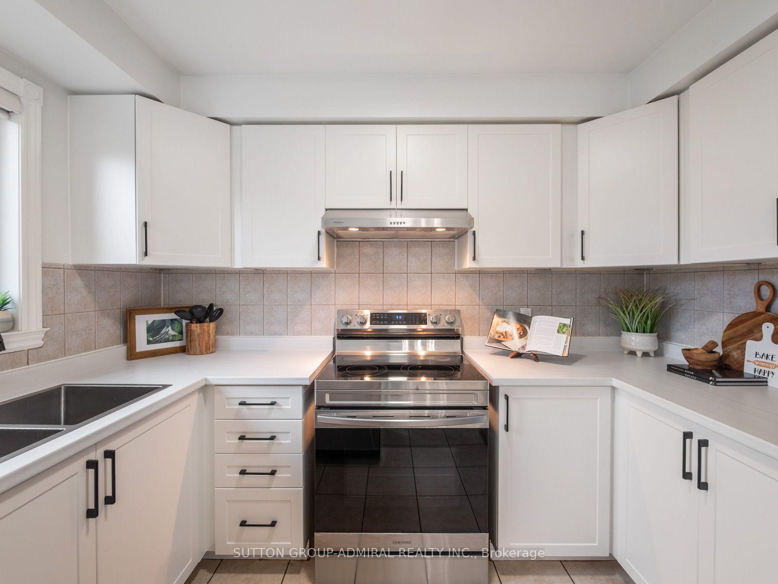 Photo 13 of 5 Melia Lane, Vaughan, Vellore Village — HOMEH