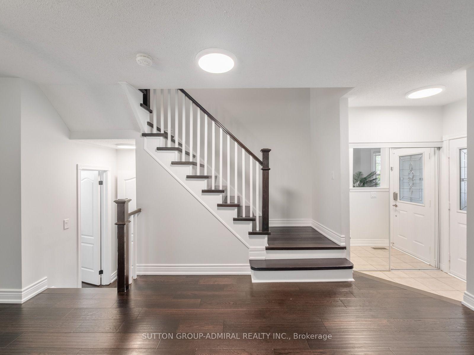 Photo 16 of 5 Melia Lane, Vaughan, Vellore Village — HOMEH