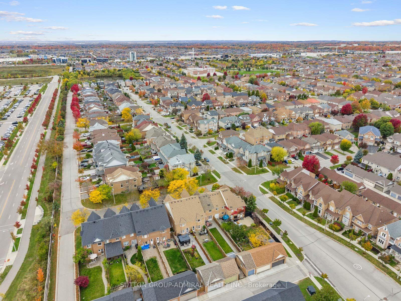 Photo 47 of 5 Melia Lane, Vaughan, Vellore Village — HOMEH