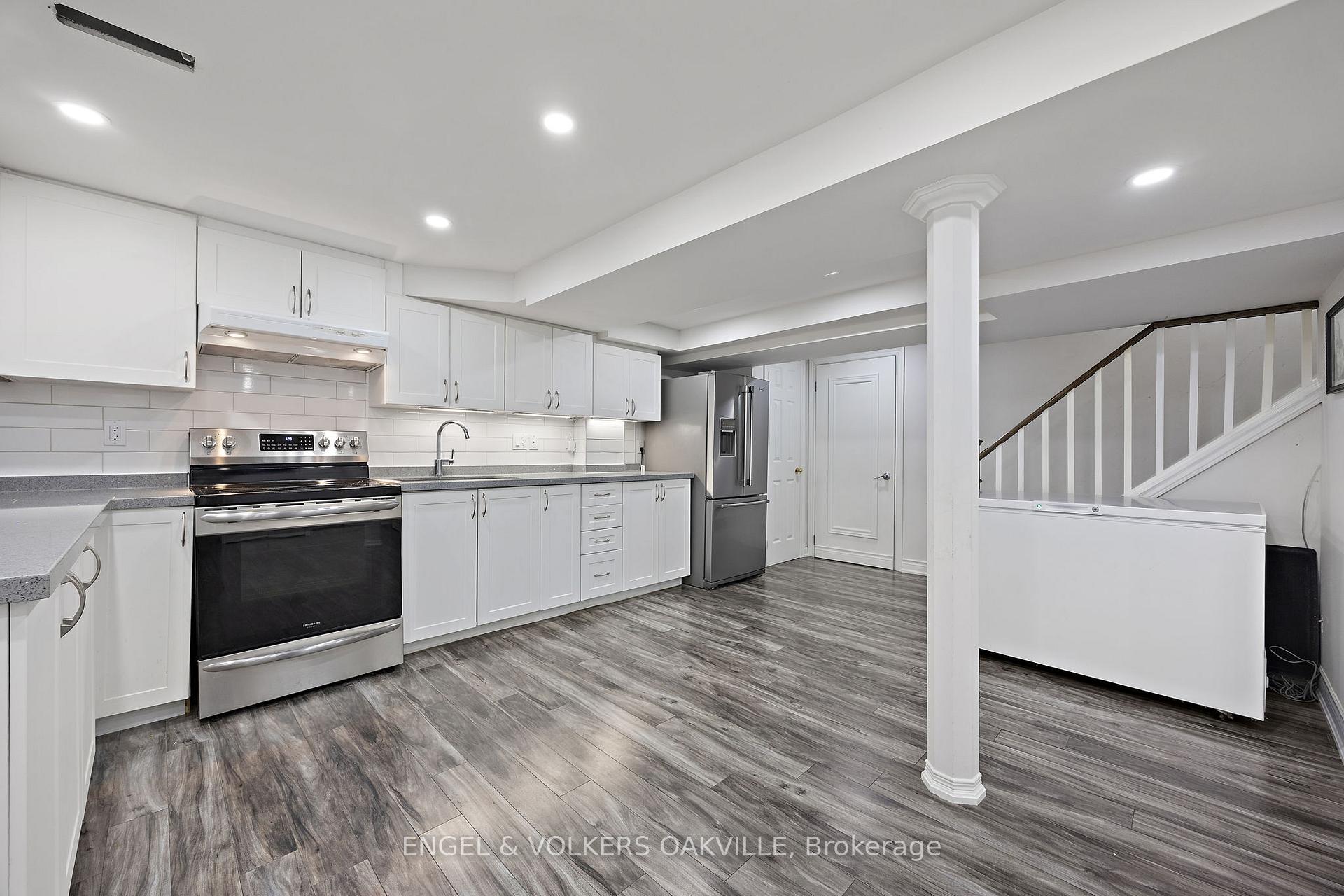 Photo 26 of 10 Crieff Avenue, Vaughan, Maple — HOMEH