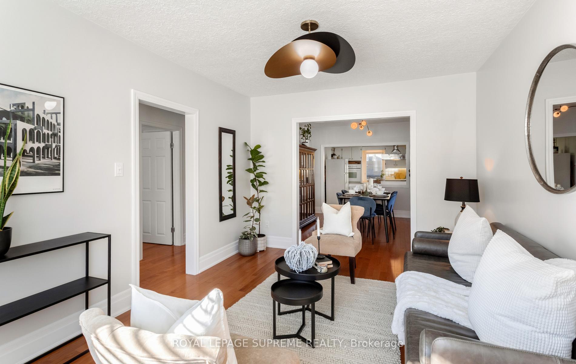 Photo 5 of 54 East Drive, Toronto, Rockcliffe-Smythe — HOMEH