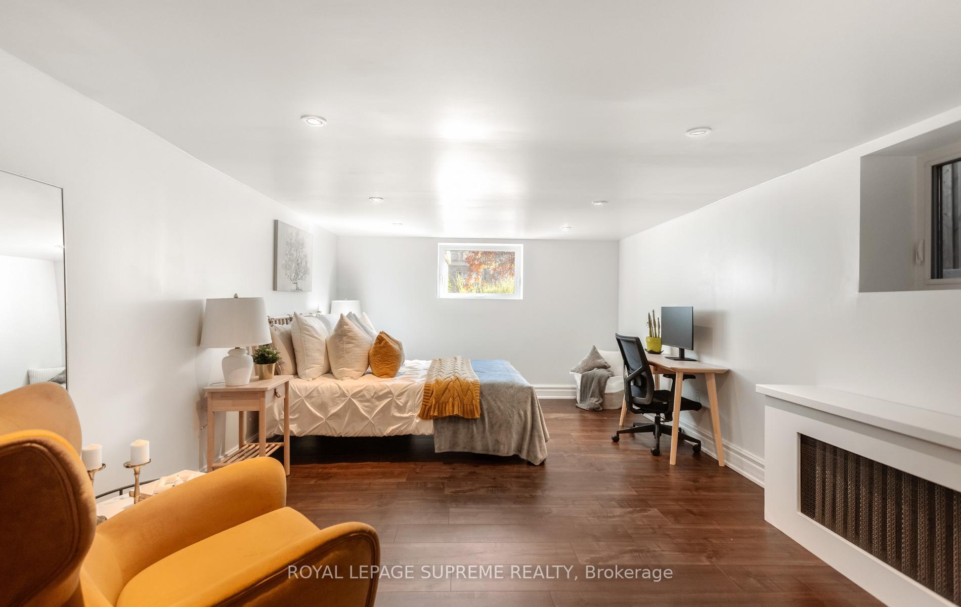 Photo 29 of 54 East Drive, Toronto, Rockcliffe-Smythe — HOMEH