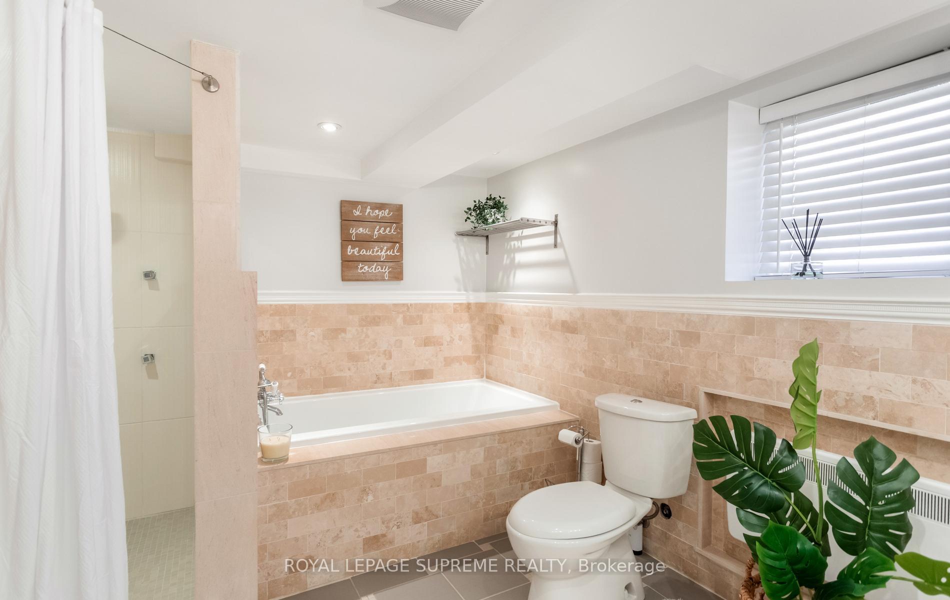 Photo 34 of 54 East Drive, Toronto, Rockcliffe-Smythe — HOMEH