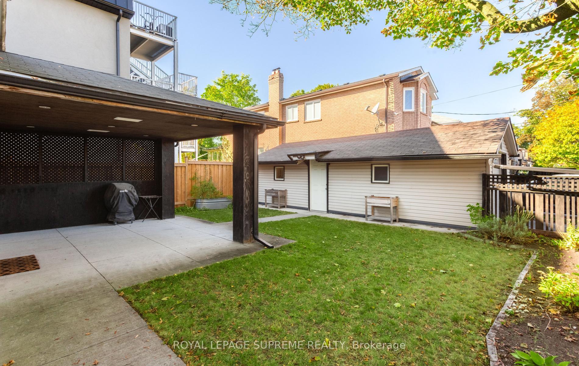 Photo 42 of 54 East Drive, Toronto, Rockcliffe-Smythe — HOMEH