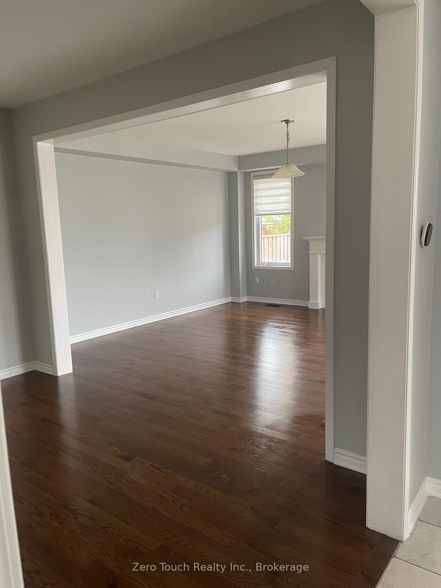 Photo 3 of 127 Watermill Street W, Kitchener, Doon South — HOMEH