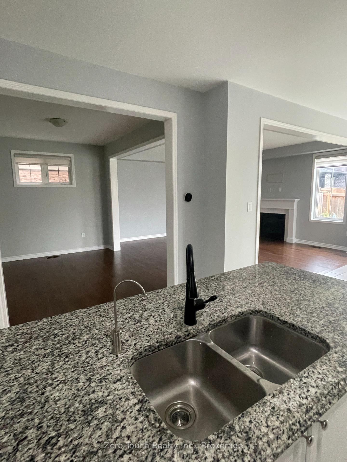Photo 4 of 127 Watermill Street W, Kitchener, Doon South — HOMEH