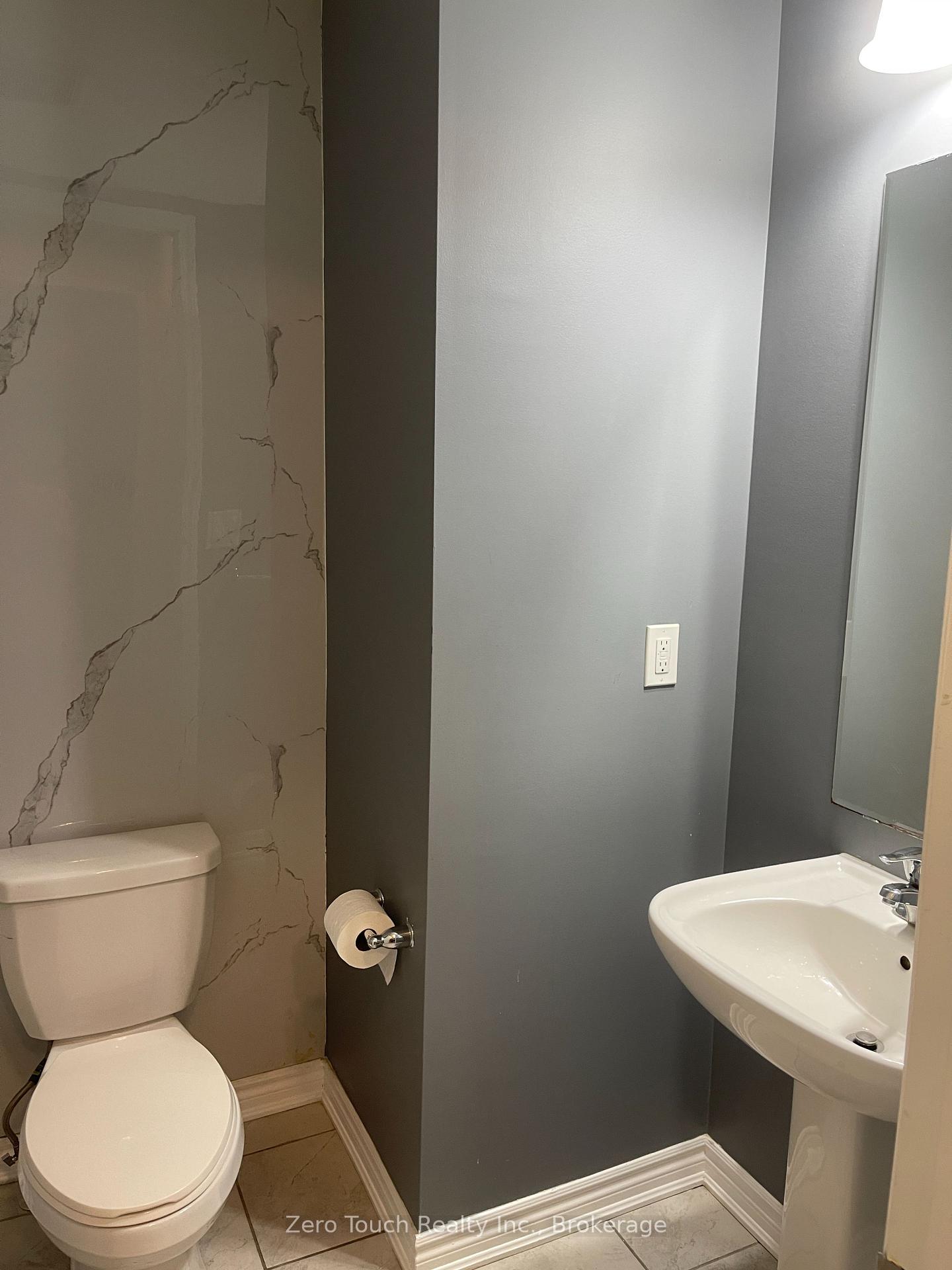 Photo 5 of 127 Watermill Street W, Kitchener, Doon South — HOMEH