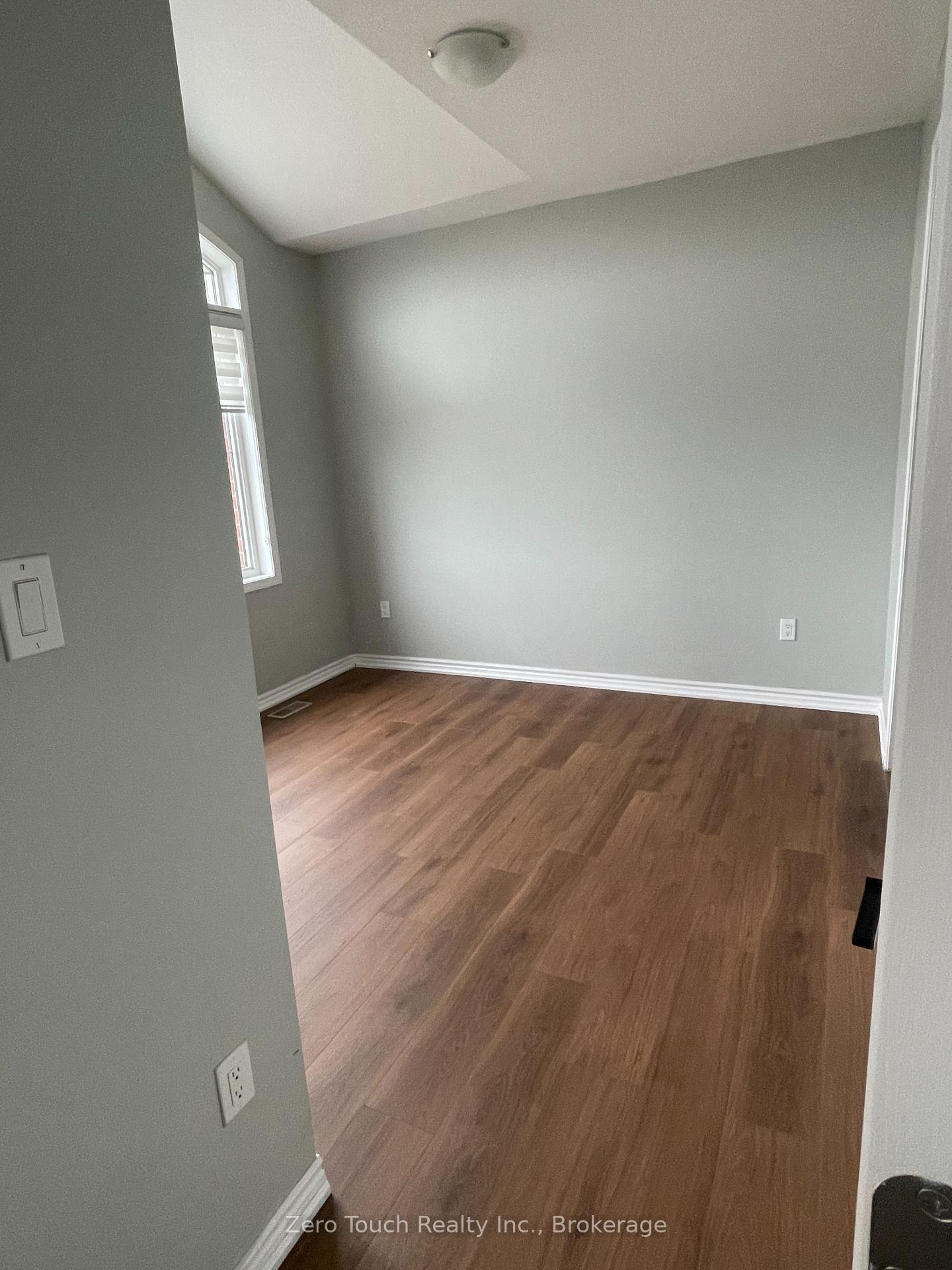Photo 9 of 127 Watermill Street W, Kitchener, Doon South — HOMEH