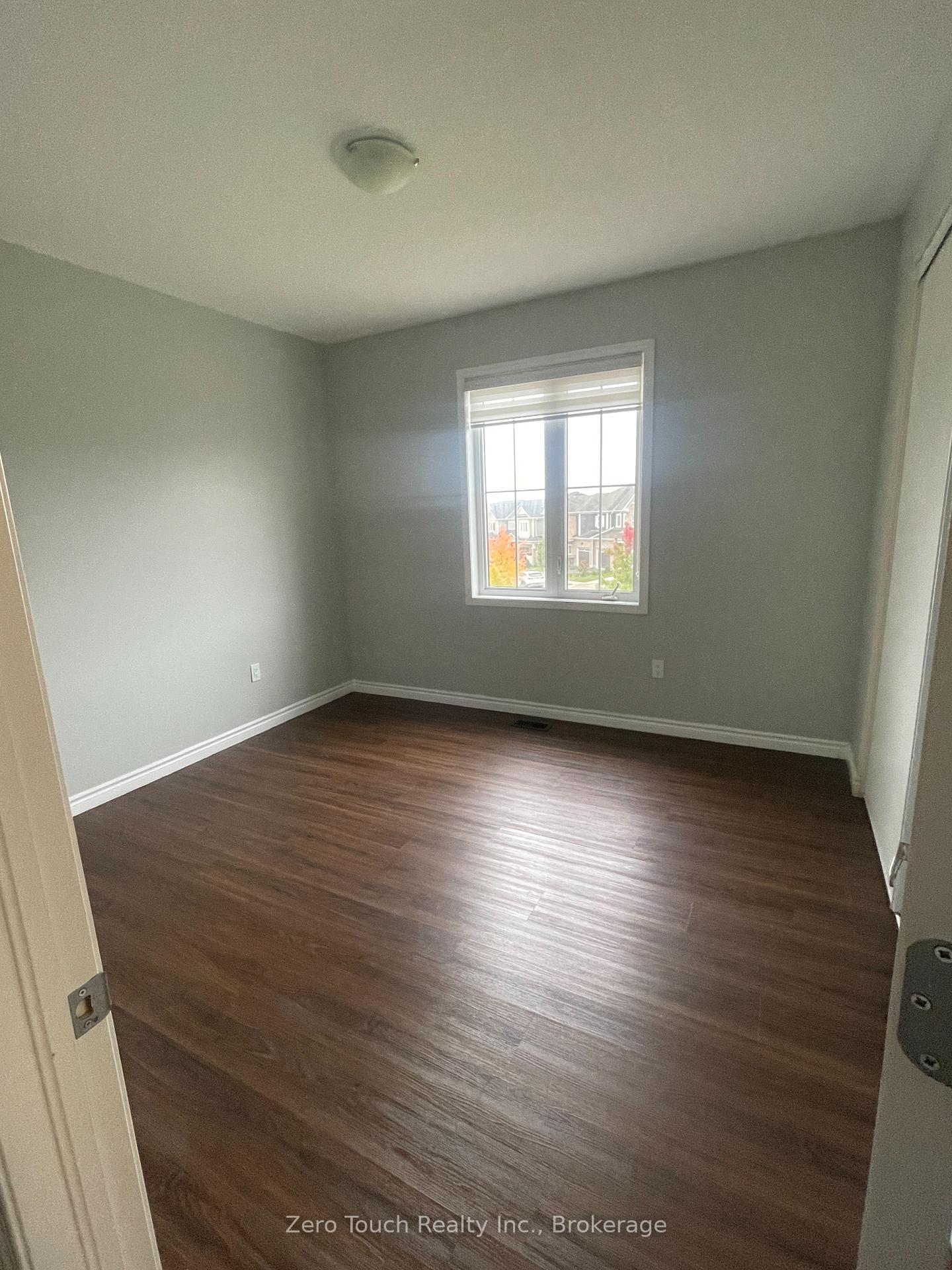 Photo 10 of 127 Watermill Street W, Kitchener, Doon South — HOMEH