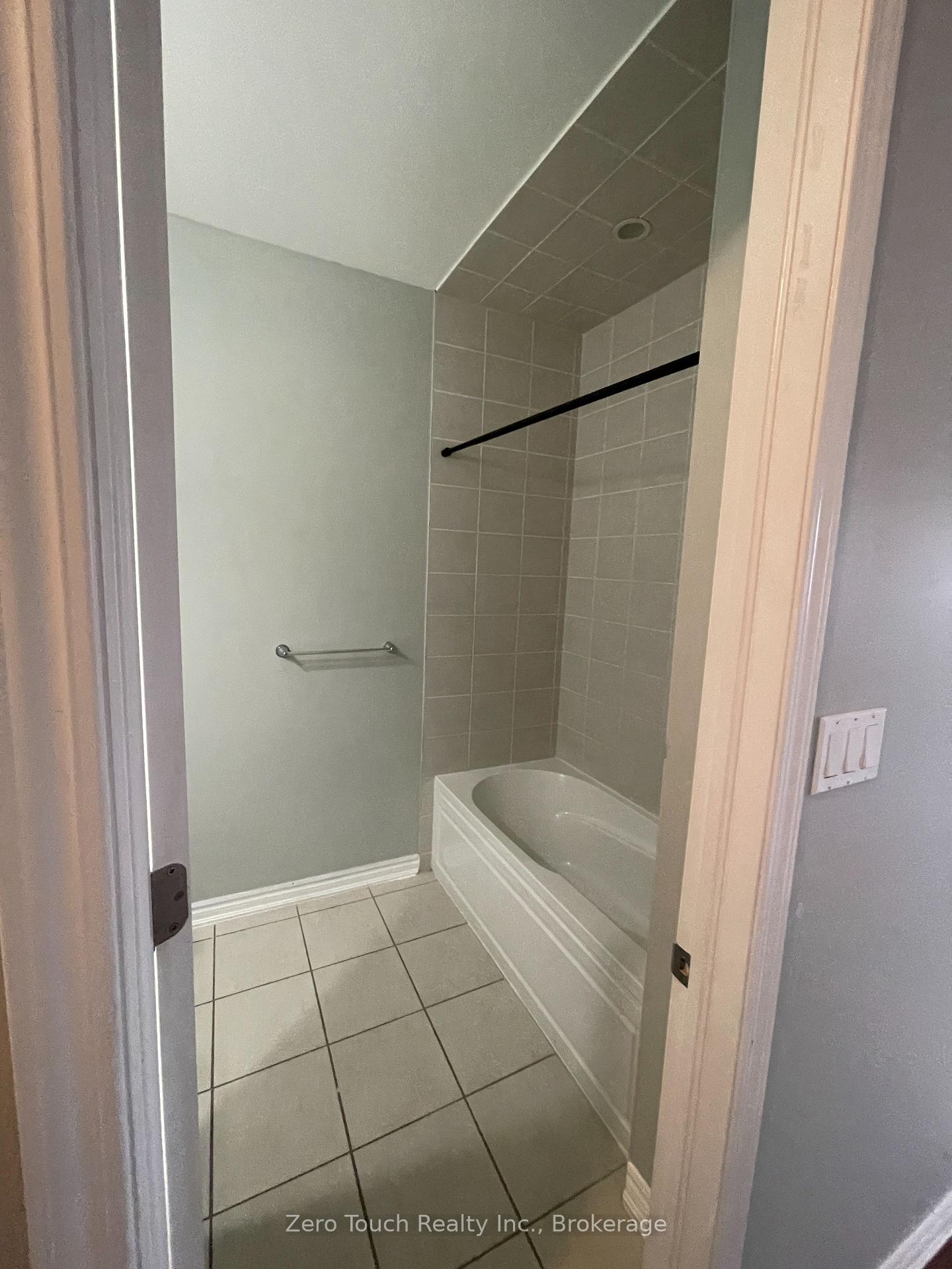 Photo 23 of 127 Watermill Street W, Kitchener, Doon South — HOMEH