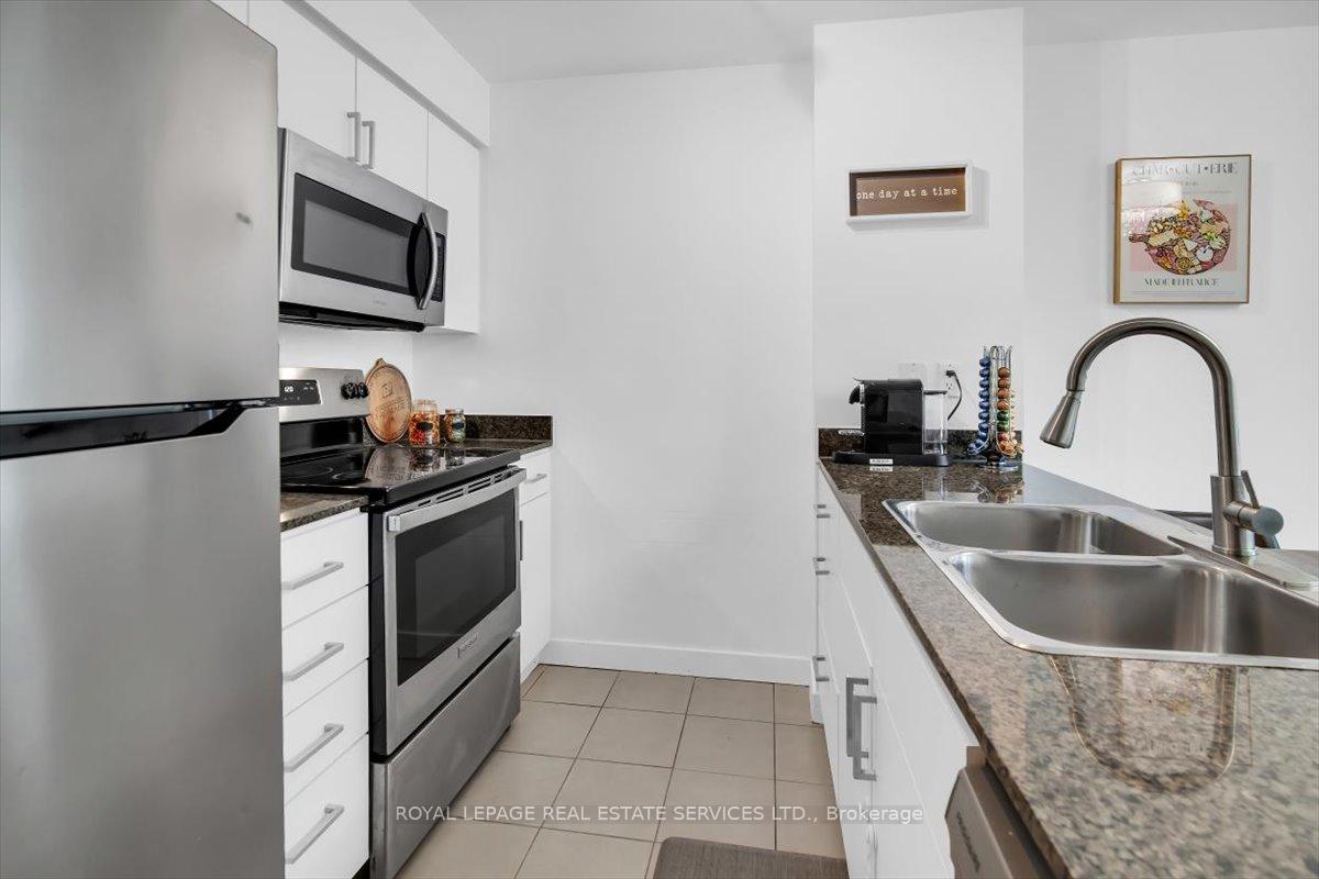 Photo 7 of Unit 911, 397 Front Street W, Toronto, Waterfront Communities — HOMEH