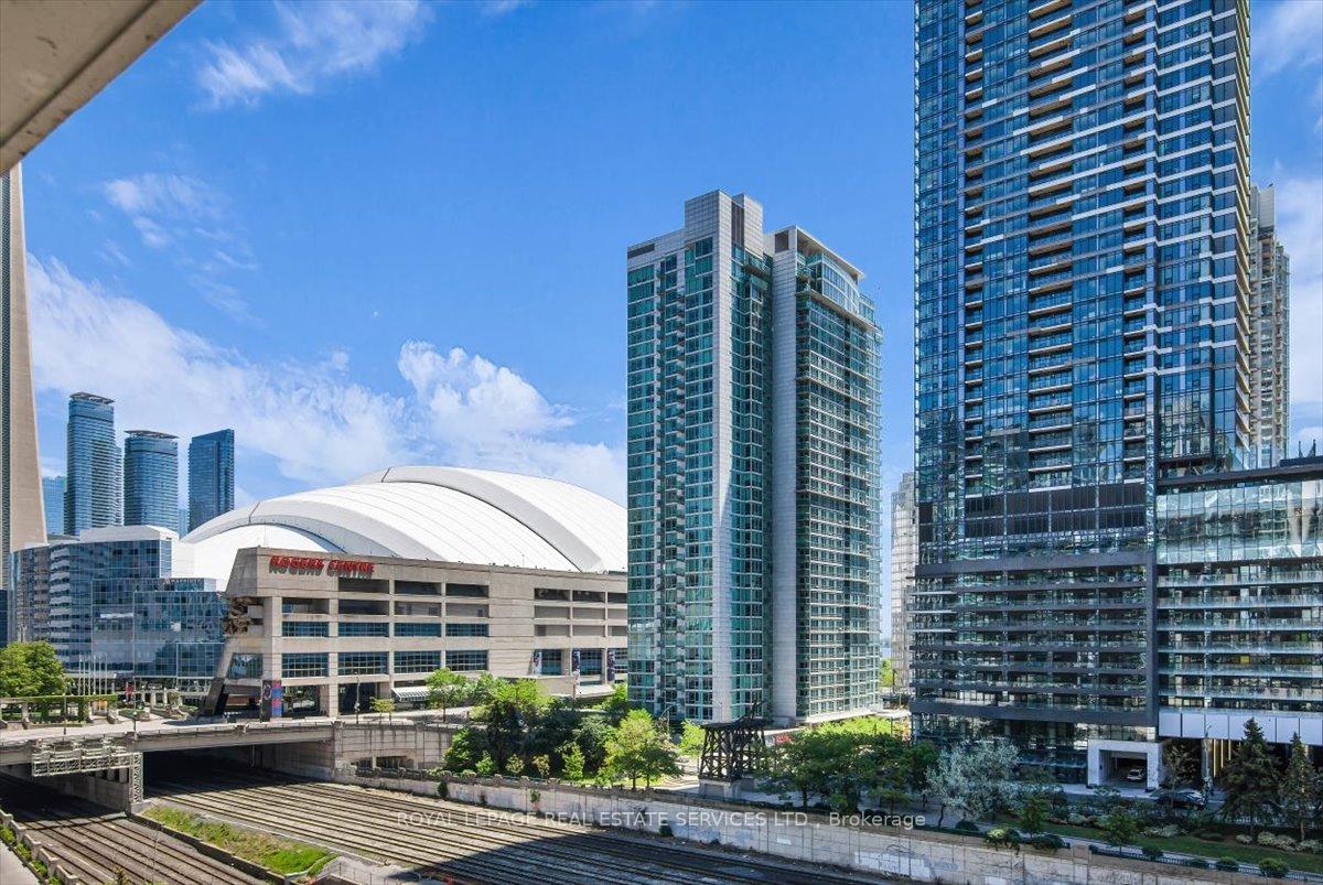 Photo 19 of Unit 911, 397 Front Street W, Toronto, Waterfront Communities — HOMEH