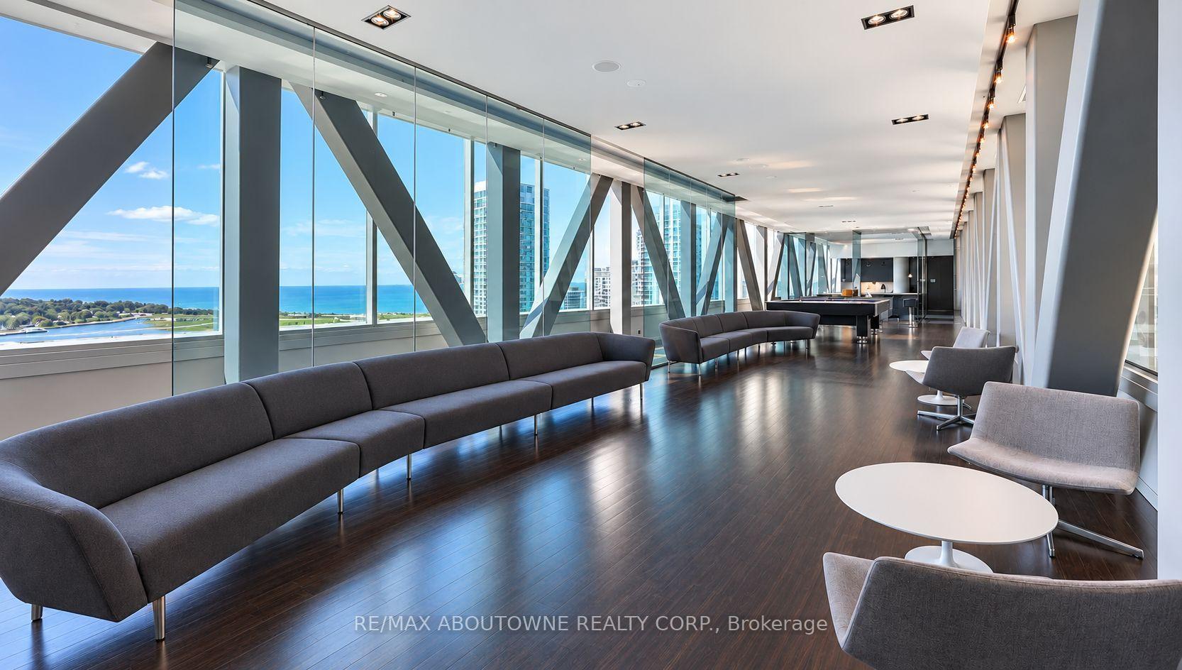 Photo 10 of Unit 3608, 15 Iceboat Terrace, Toronto, Waterfront Communities — HOMEH