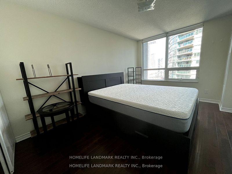 Photo 11 of Unit 1706, 19 Grand Trunk Crescent, Toronto, Waterfront Communities — HOMEH