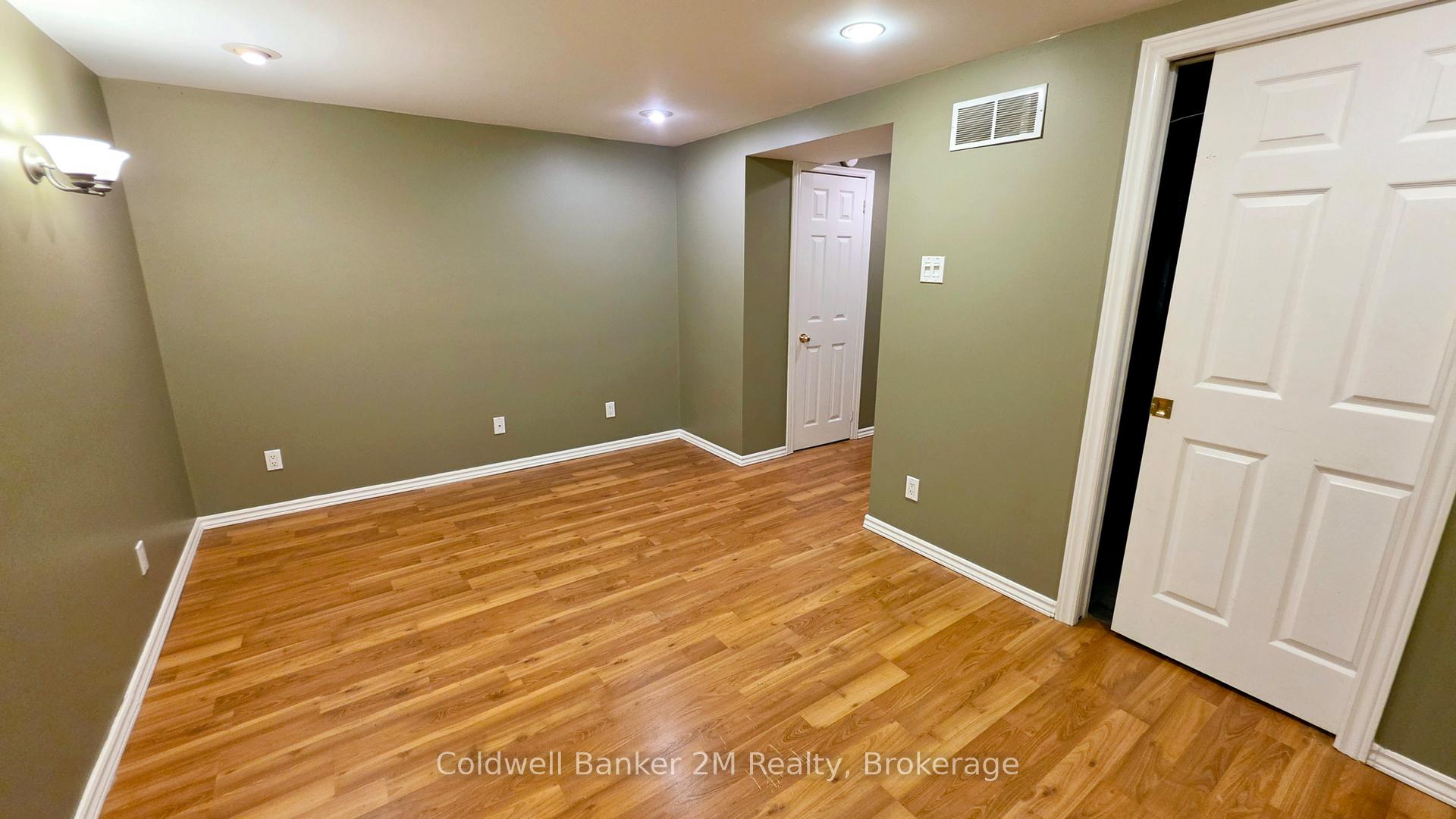 Photo 23 of 852 Attersley Drive, Oshawa, Pinecrest — HOMEH