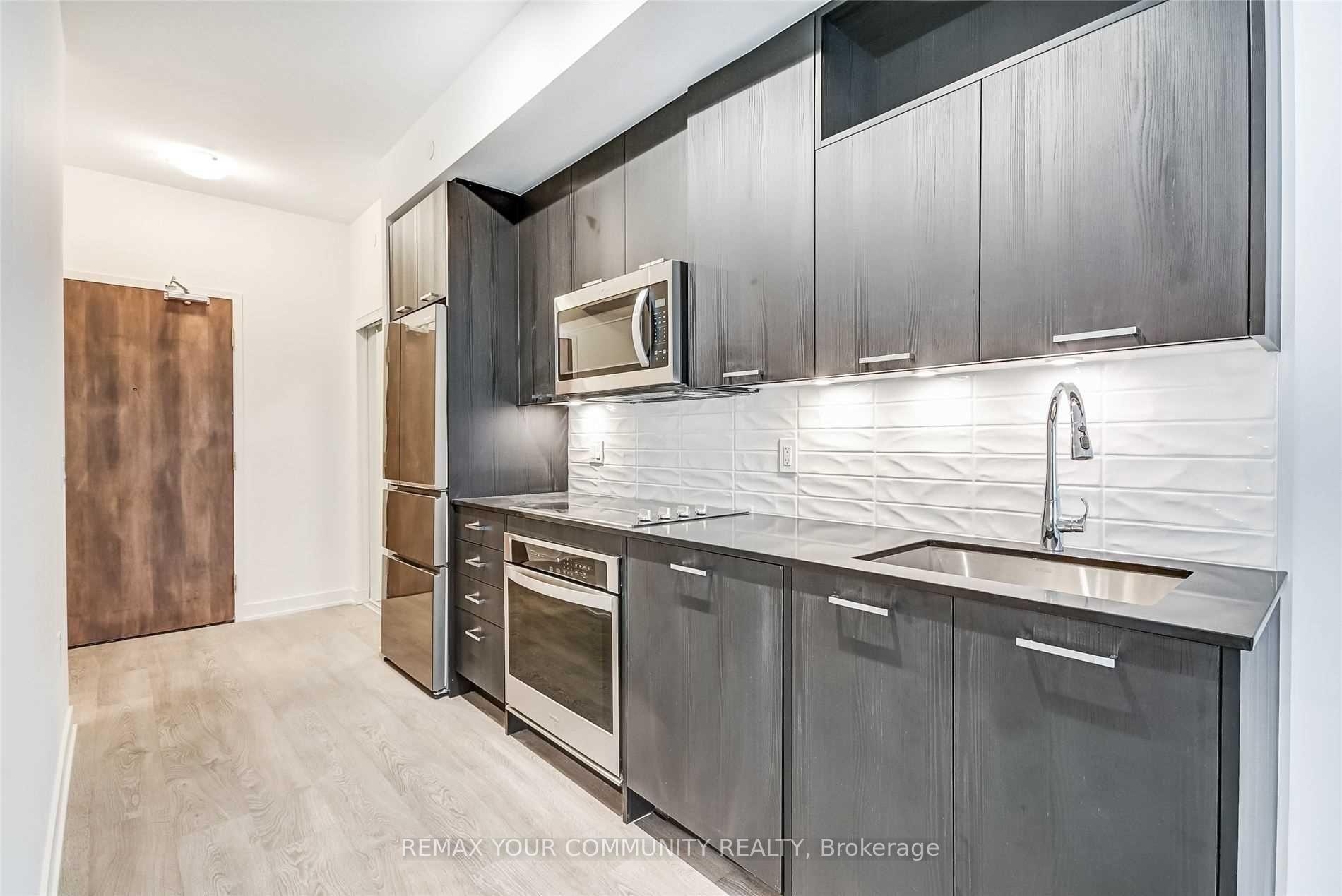Photo 6 of Unit 209, 120 Eagle Rock Way, Vaughan, Rural Vaughan — HOMEH