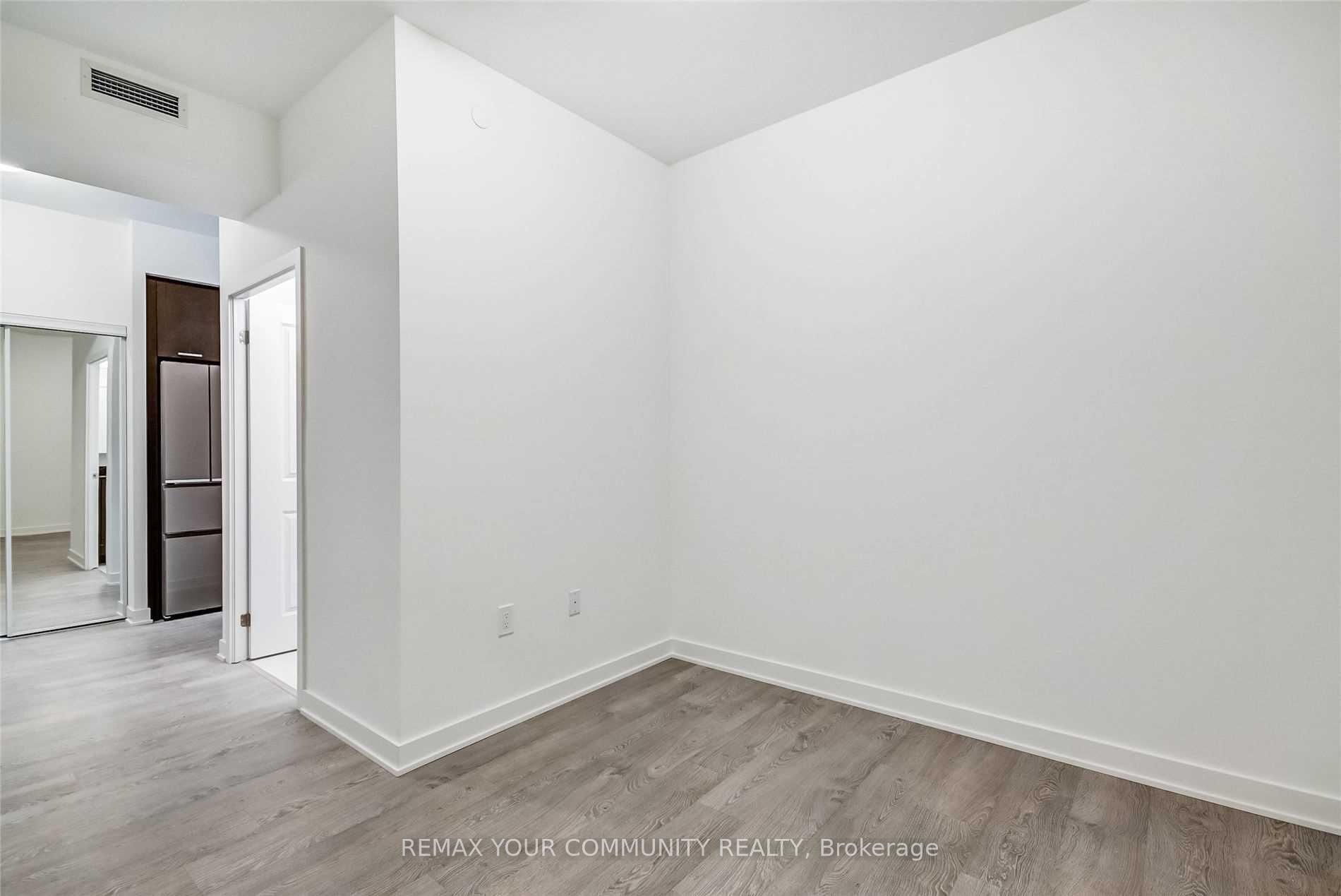Photo 13 of Unit 209, 120 Eagle Rock Way, Vaughan, Rural Vaughan — HOMEH