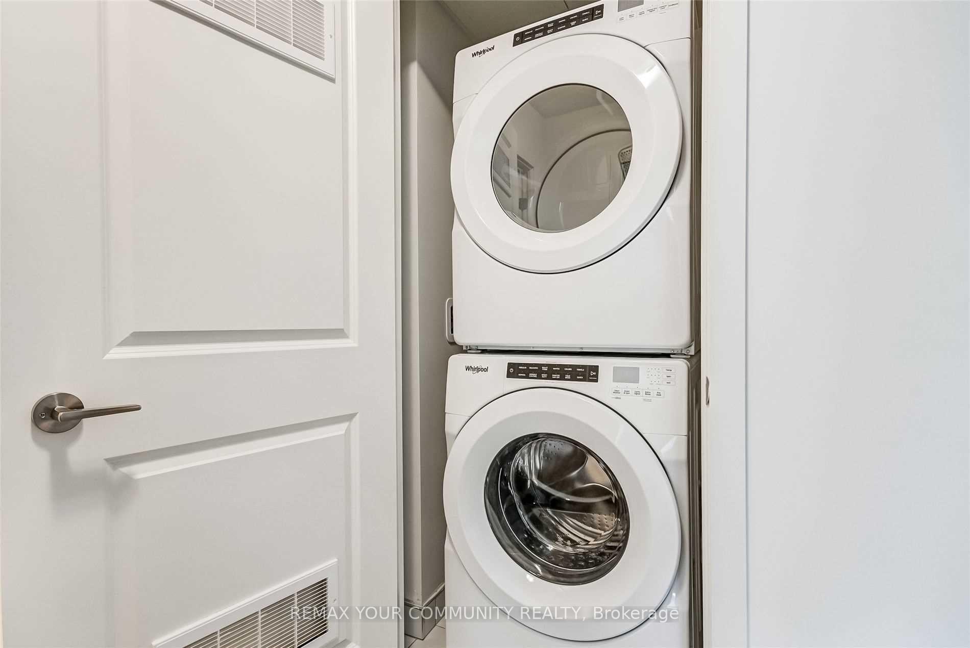 Photo 15 of Unit 209, 120 Eagle Rock Way, Vaughan, Rural Vaughan — HOMEH
