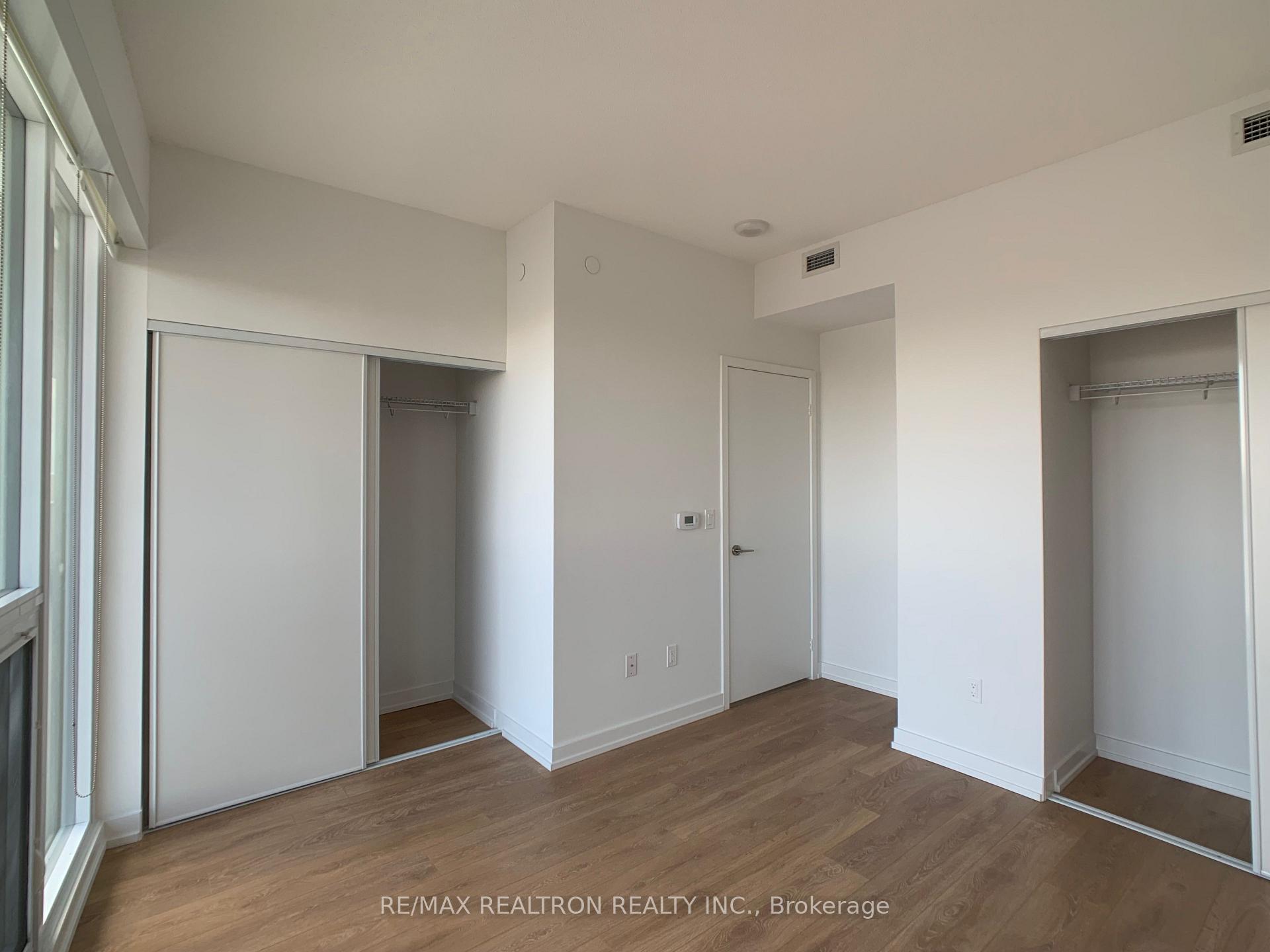 Photo 2 of Unit 1102, 117 Mcmahon Drive, North York, Bayview Village — HOMEH