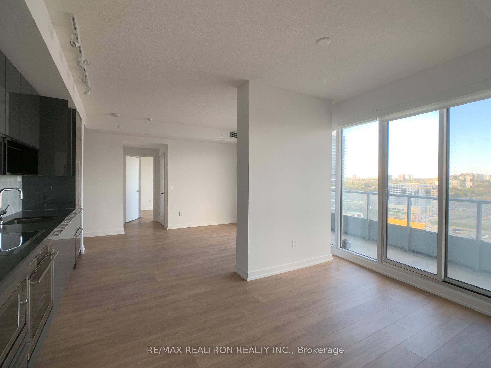 Photo 5 of Unit 1102, 117 Mcmahon Drive, North York, Bayview Village — HOMEH
