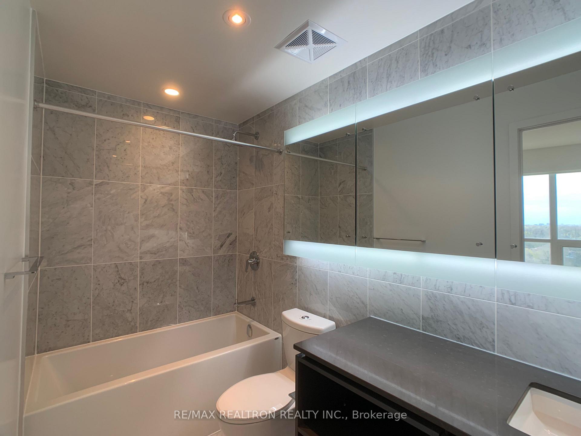 Photo 10 of Unit 1102, 117 Mcmahon Drive, North York, Bayview Village — HOMEH