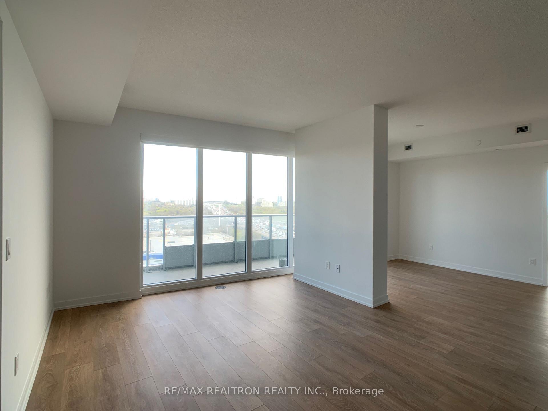 Photo 11 of Unit 1102, 117 Mcmahon Drive, North York, Bayview Village — HOMEH