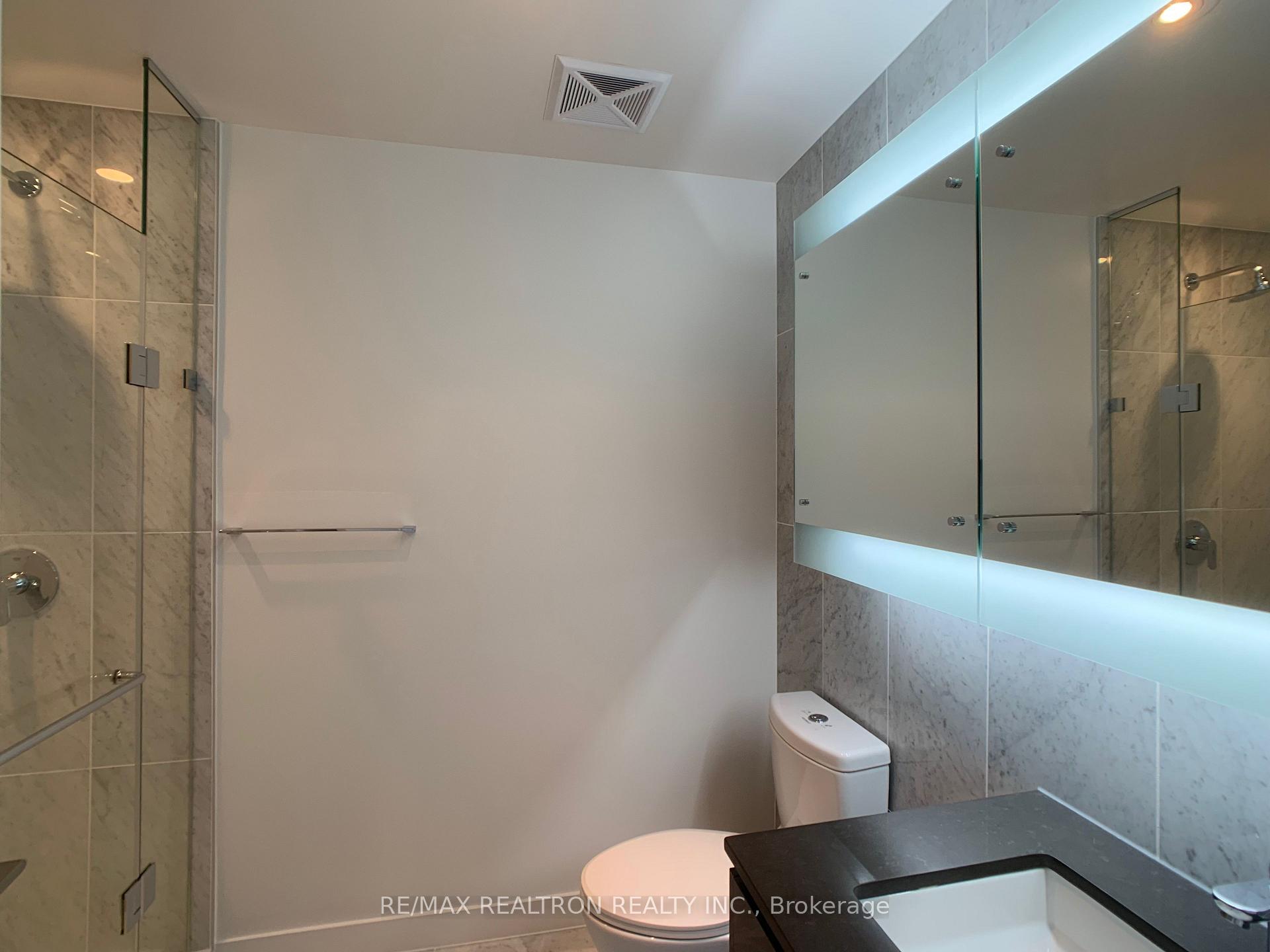 Photo 12 of Unit 1102, 117 Mcmahon Drive, North York, Bayview Village — HOMEH