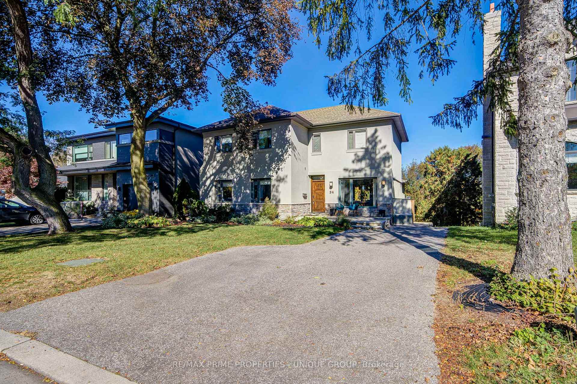 Photo 2 of 24 Cedarbank Crescent, North York, Banbury-Don Mills — HOMEH