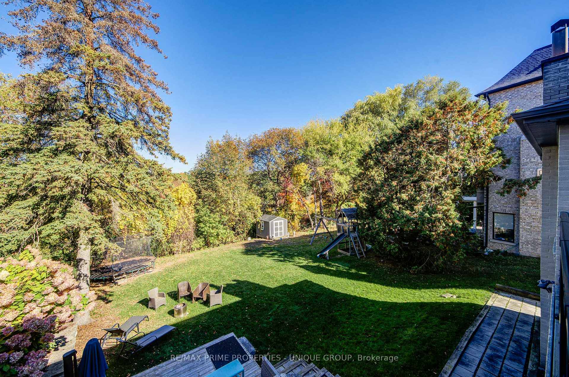 Photo 13 of 24 Cedarbank Crescent, North York, Banbury-Don Mills — HOMEH